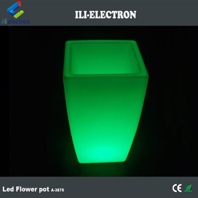 Çin Tedarikçi Dışarıda LED Işıklandırılmış Çarşılıklı Bitki Pot 80000 saatlik Pil Süresi