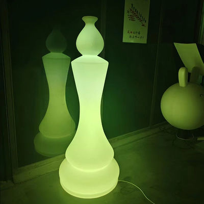 Yeniden şarj edilebilir plastik led satranç şeklinde bahçe lambaları AC 85-265V