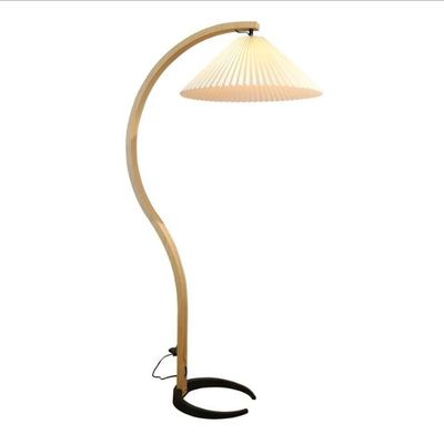 Yatak odası oturma odası için Yaratıcı Pleiated Rattan Standing Lamp