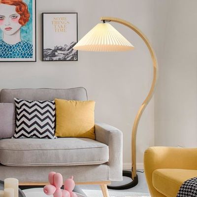 Yatak odası oturma odası için Yaratıcı Pleiated Rattan Standing Lamp