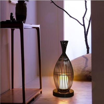 Suya dayanıklı rattan zemin lambası villa dış balkona