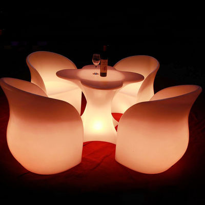 Eşsiz çiçek şeklindeki açık hava mobilyaları etkinlik için aydınlık gece kulübü sandalyeleri