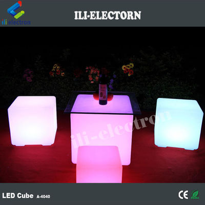 Katı LED Parlama Küpleri / Parlayan Küp Taşları Yan Masa / Işıklandırılmış Parlama Aksan Parçası