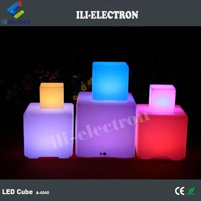 Uzaktan Kumanda RGB Renk Değiştirme Pil Şarj edilebilir Plastik Işıklandırılmış Küp Işık