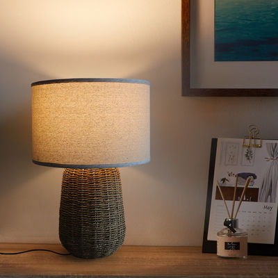 Özel modern el dokuma doğal rattan masa lambası