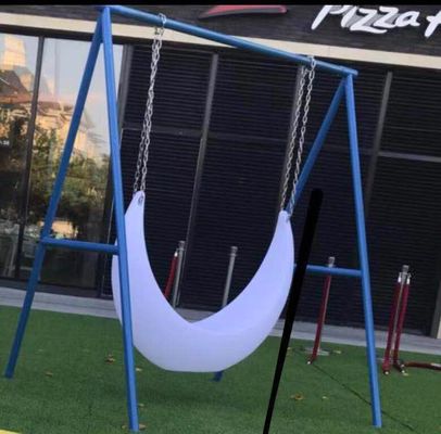 Eğlence tesisleri Plastik salıncaklar LED Ay Sandalyesi 16 Renk Değişen