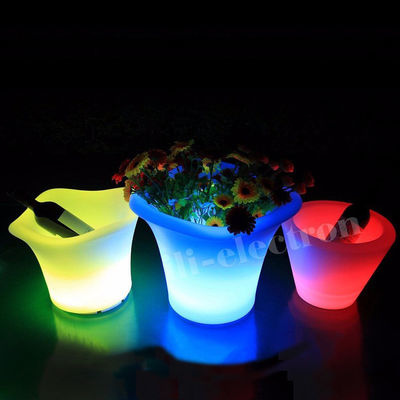 PE Plastik LED Buz Kovası 16 Renk Değişen Şarj edilebilir Lityum Pil
