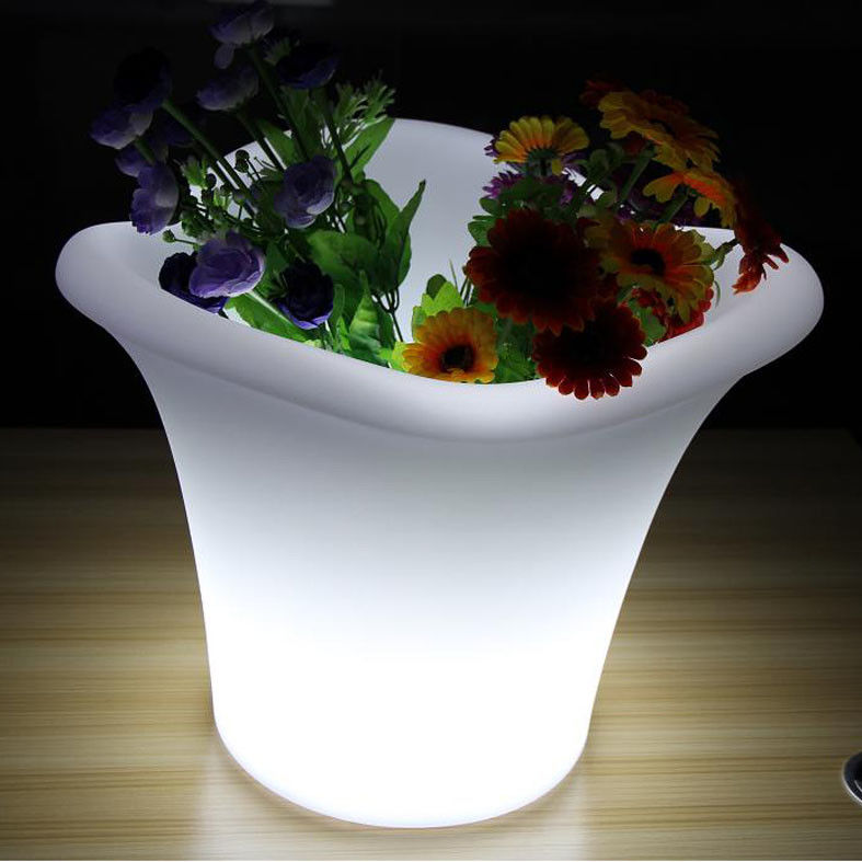 Tekrar şarj edilebilir plastik led buz kovası parti için su geçirmez kablosuz taşınabilir dış mekan