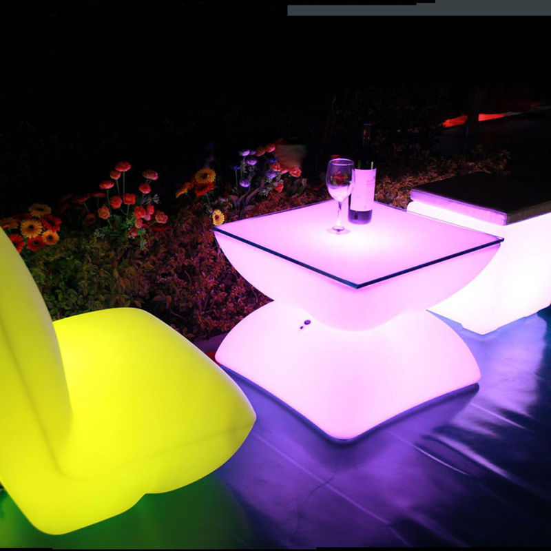 PE Plastik LED Parlak Mobilya, Parlak Kokteyl Masaları 16 Renk Değişken
