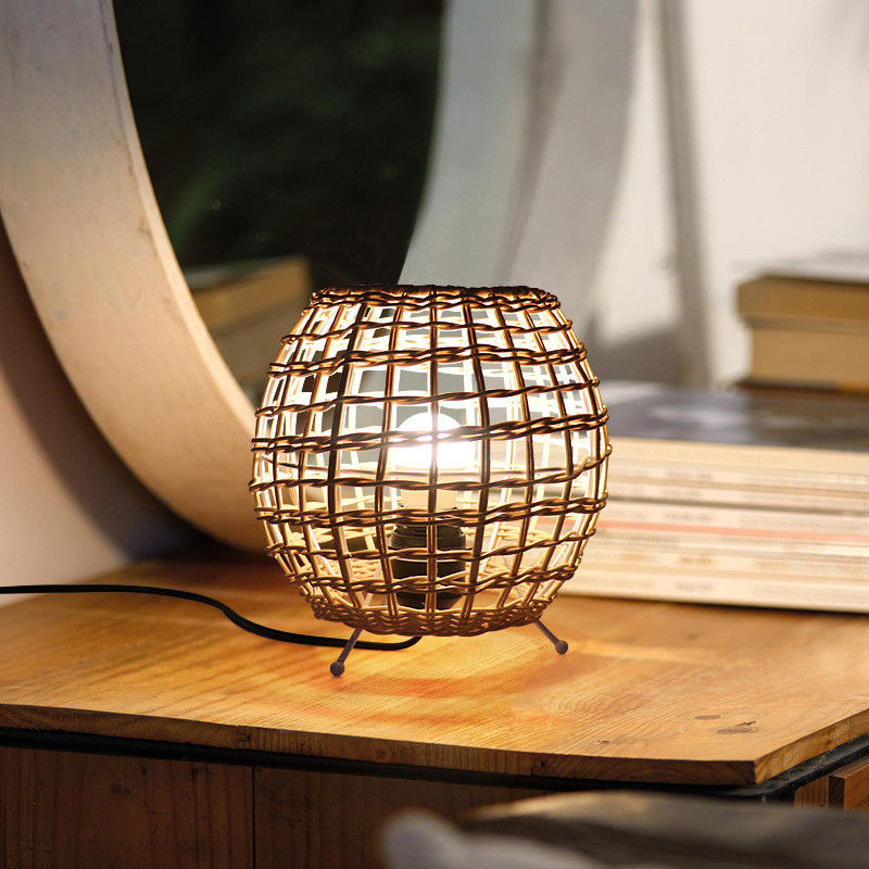 küçük Yaratıcı rattan toplu masa lambası Rattan sanat rattan dokuma yatak odası dekoratif masa lambası